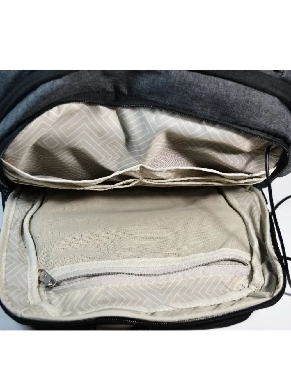 High Sierra Elite Pro Business Laptop Backpack Gray USB Travel Work Bag